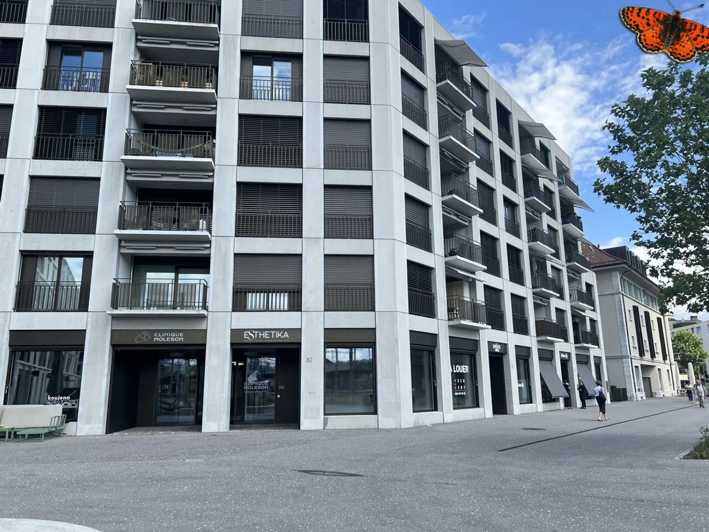 ANGENEHMES 2-ZIMMER-APARTMENT IM ZENTRUM VON BULLE - Foto 2 von 9