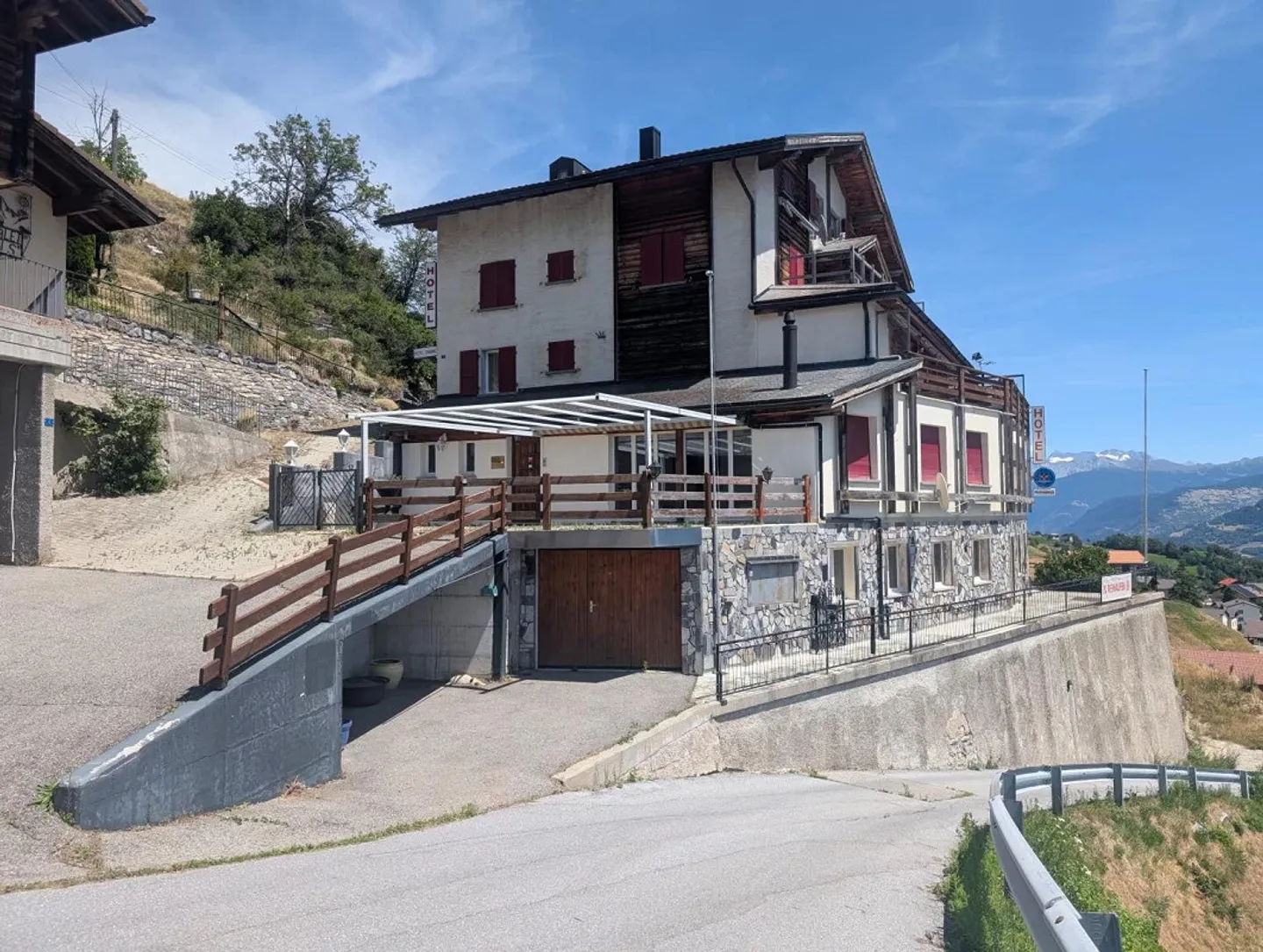 Charmantes Hotel mit Panoramablick - Foto 3 von 24