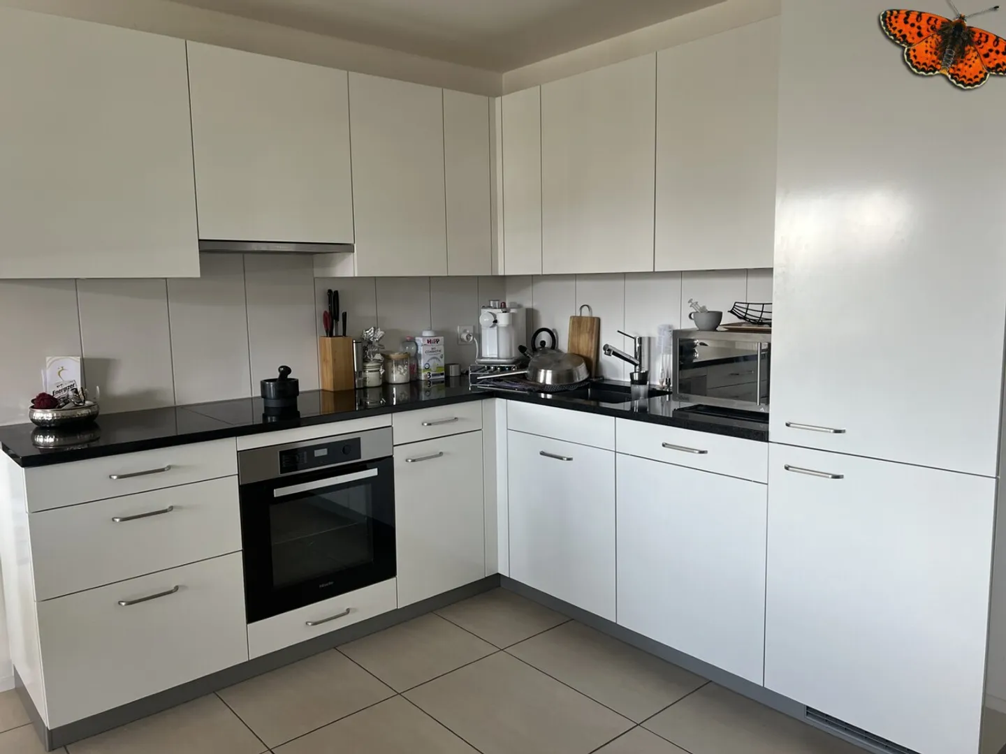 ANGENEHMES 2-ZIMMER-APARTMENT IM ZENTRUM VON BULLE - Foto 5 von 9