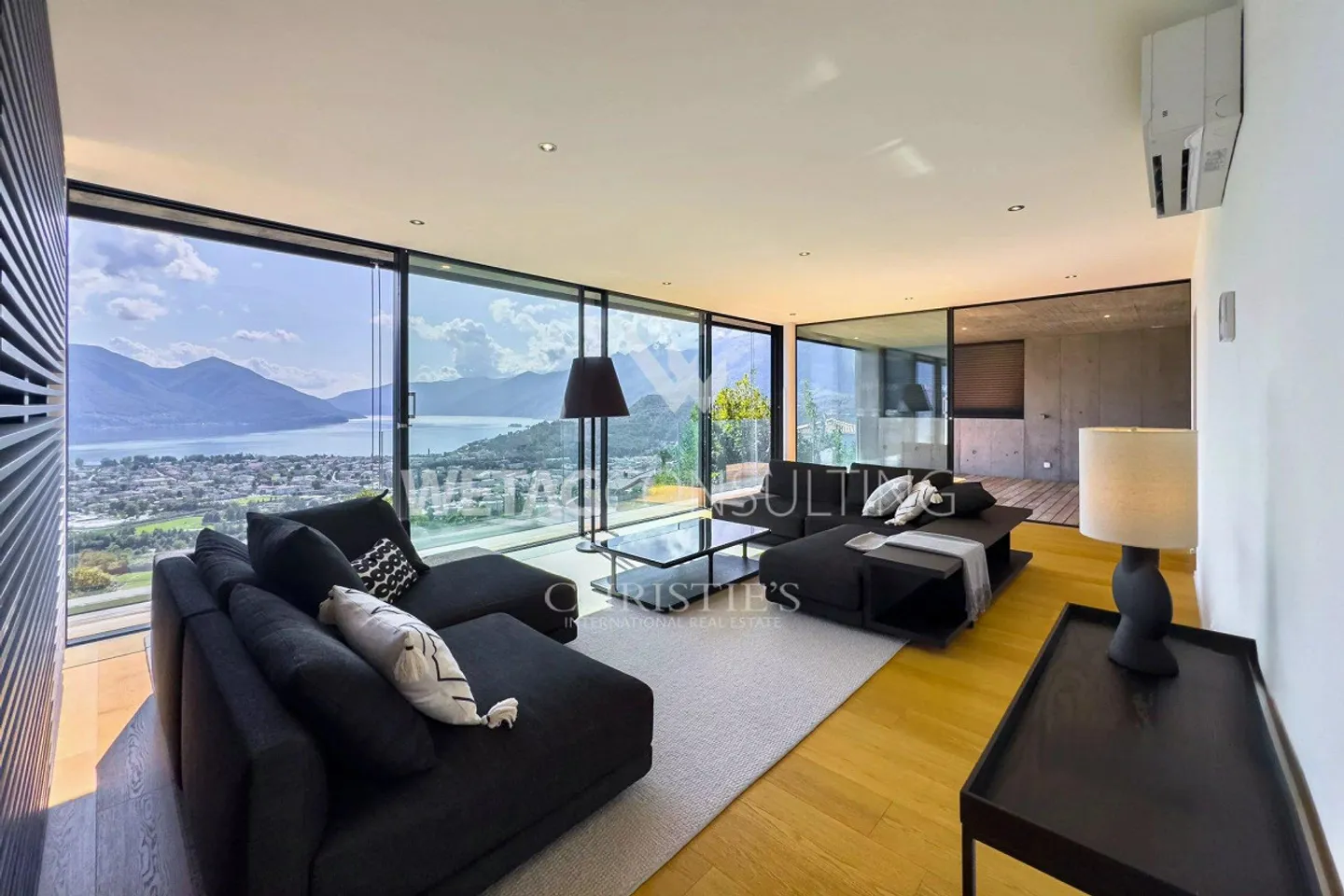 Attico moderno con vista panoramica in vendita a Locarno Monti - Foto 3 di 13