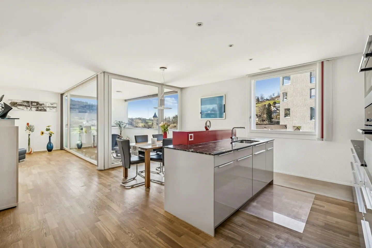 Living with a View - 4½-Room Apartment in Claridapark, 8636 Wald - Photo 8 of 12