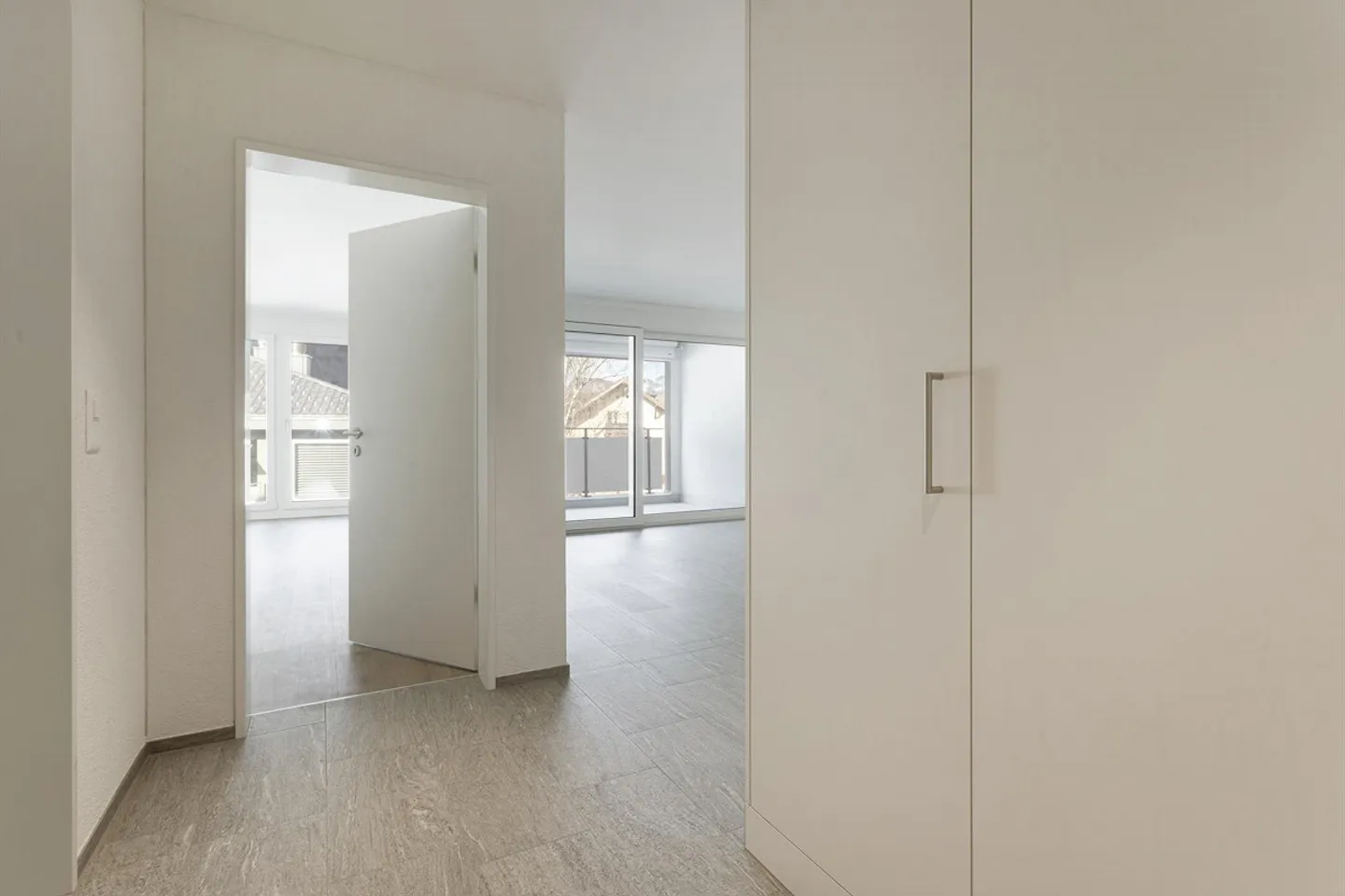 Appartement neuf 2.5 pièces rez-de-chaussée - Photo 4 sur 8