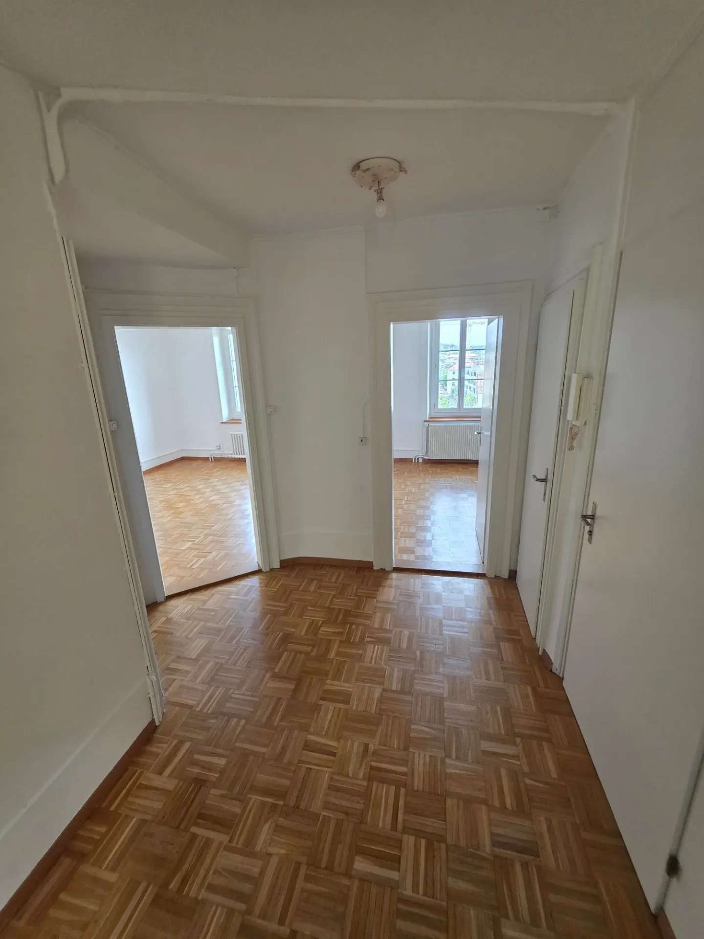3.5 room apartment with gallery - Photo 10 of 12