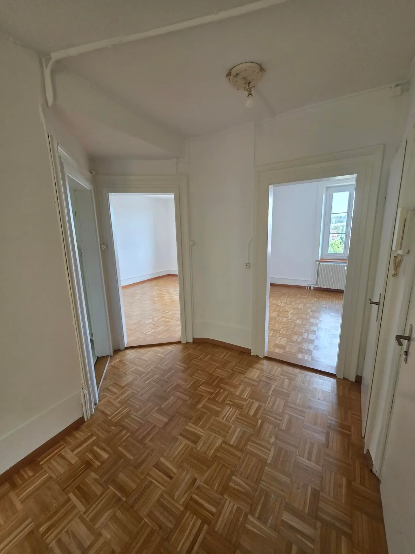 3.5 room apartment with gallery - Photo 11 of 12