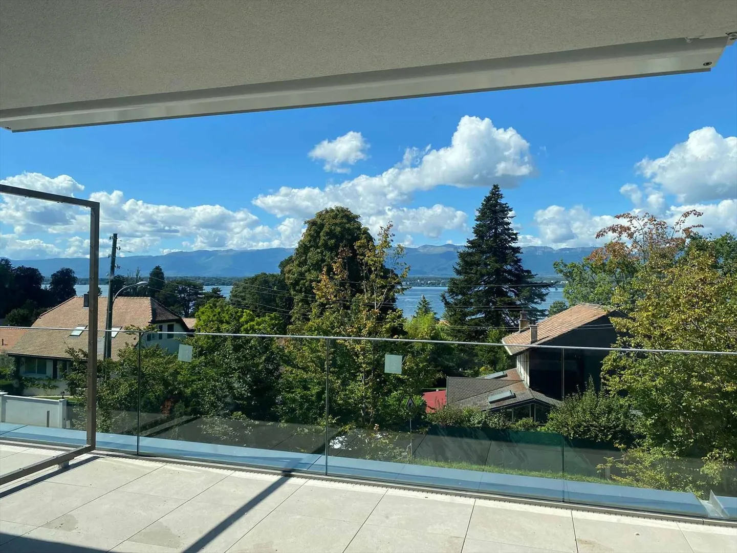 Appartement 5 pièces - Photo 1 sur 4