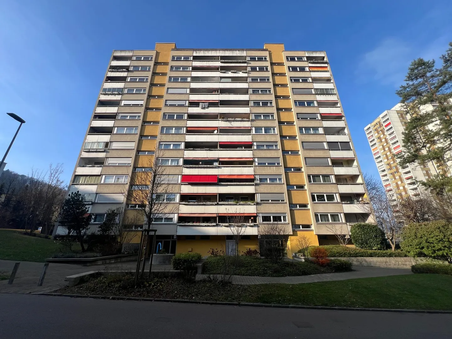 Appartement 3.5 pièces avec vue dégagée dans un emplacement attrayant à Spreitenbach - Photo 6 sur 6