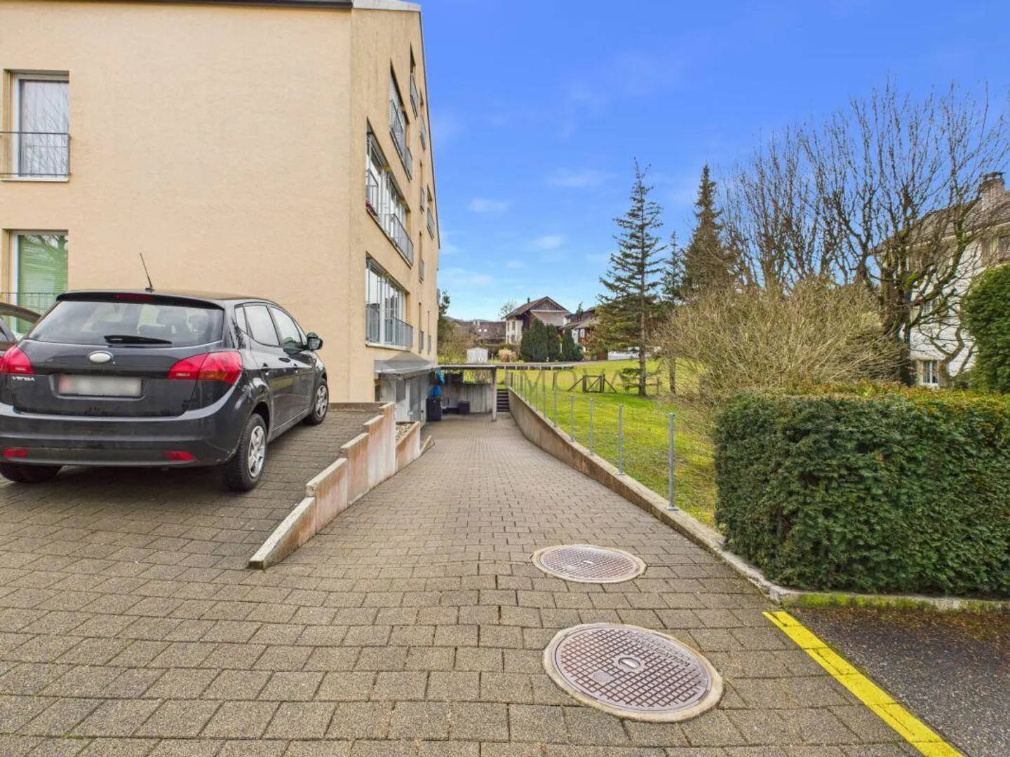 Modern 2.5 room apartment with generous loft character - Photo 8 of 8