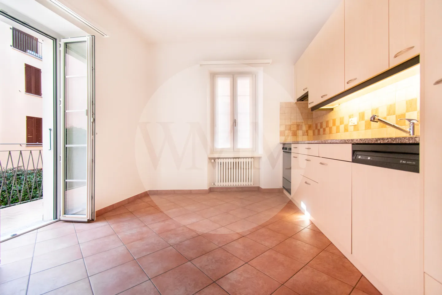 Charming 4.5 Room Apartment in Characteristic House - Photo 4 of 16