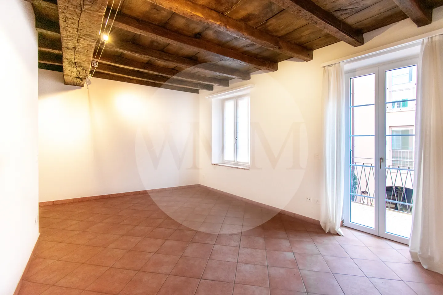 Charming 4.5 Room Apartment in Characteristic House - Photo 2 of 16