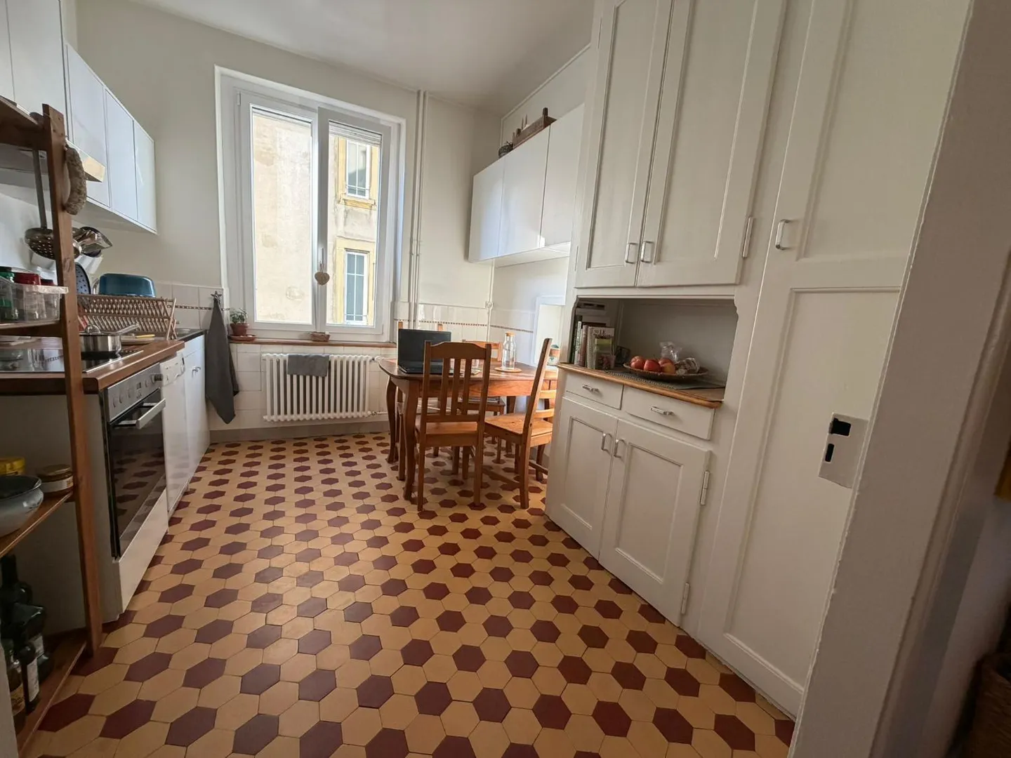 2.5 Room Apartment - Photo 2 of 5