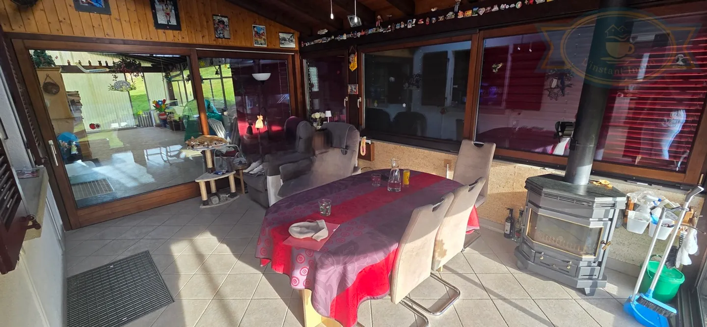 Geräumiges Haus mit freiem Blick und großem Grundstück in Coeuve - Foto 5 von 15