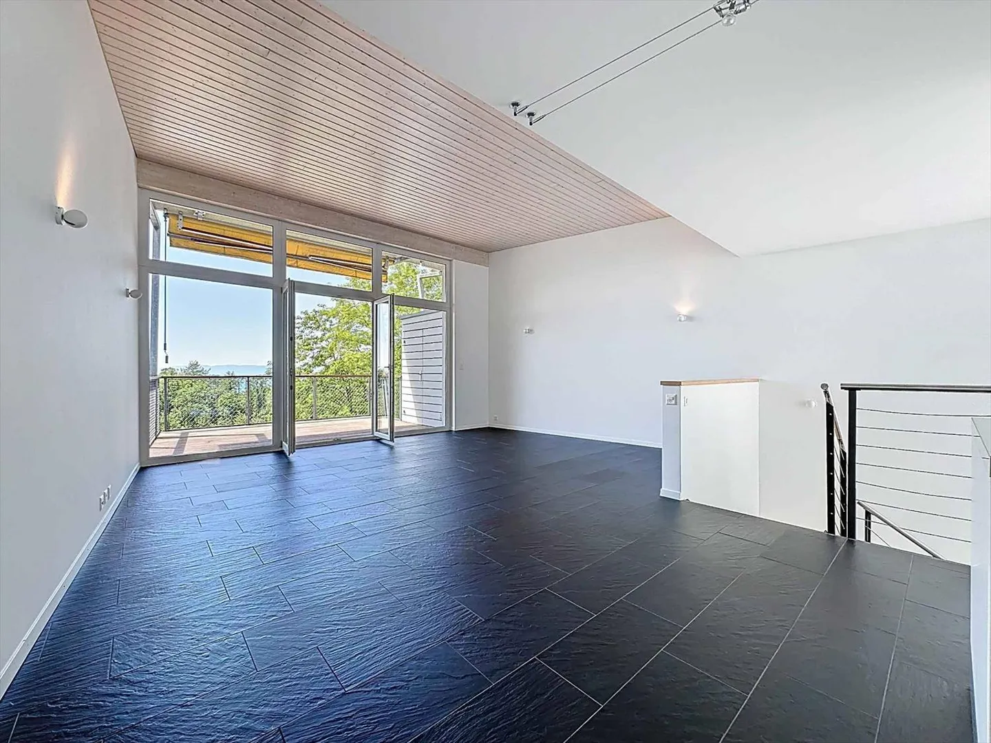 Casa a gradini in affitto - Foto 3 di 13