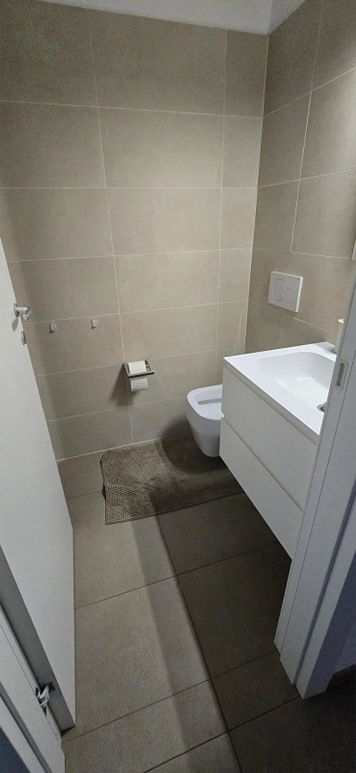 Affittasi appartamento di 3.5 locali con giardino privato - Foto 4 von 9