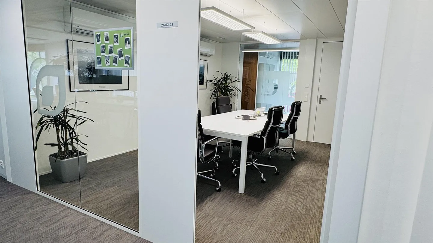 Spazio ufficio (circa 700 m²) in posizione centrale a Zug - Cercasi subentrante - Foto 6 di 7