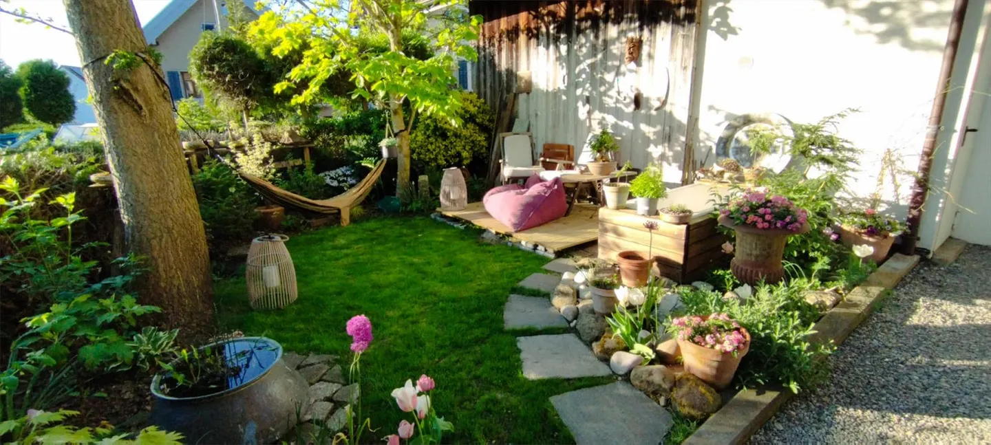 Charming 4.5-room house section with beautiful garden in a central location - Photo 10 of 10