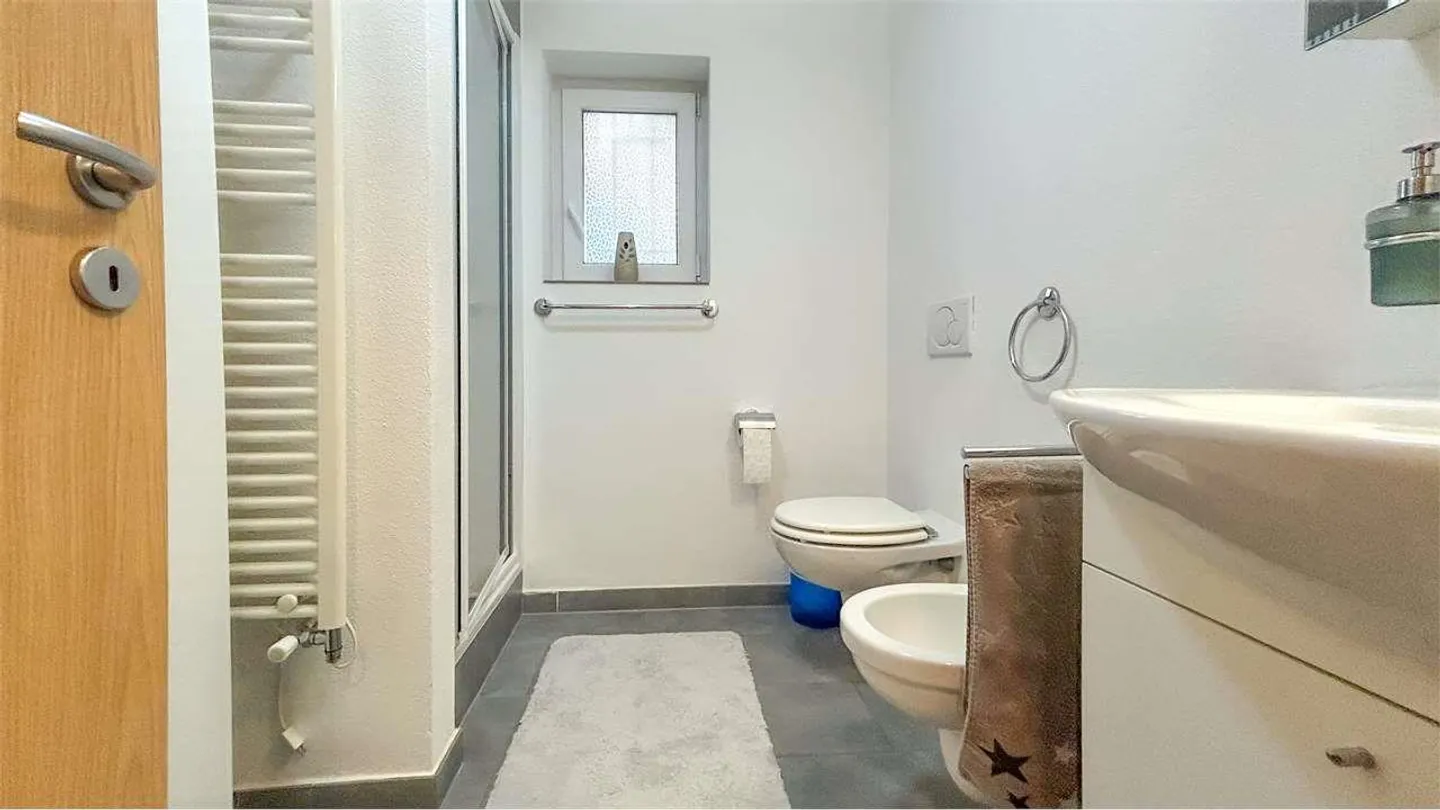 MAISONETTE 4,5 LOCALI A DUE PASSI DAL LAGO - Foto 10 di 10