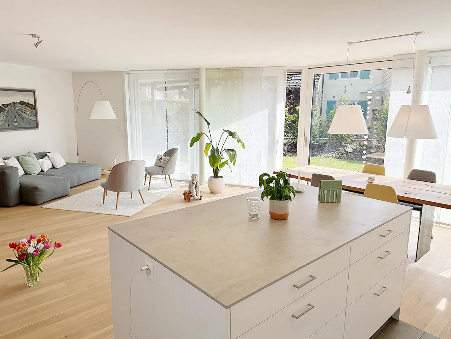 Appartement 4.5 pièces élégant et quasi neuf avec un grand jardin - Photo 9 sur 17