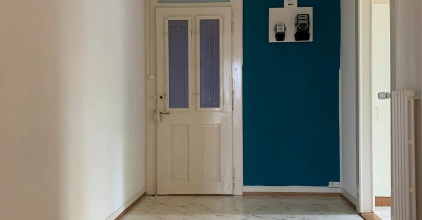 FOR RENT! Beautiful 2.5 room apartment just steps from the city center! - Photo 2 of 4