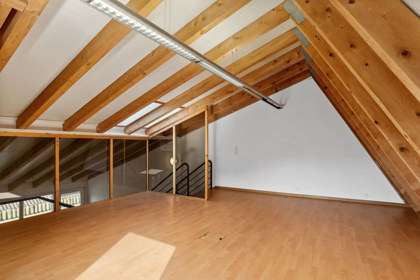 Office space in St-Légier 1 month rent offered - Photo 2 of 11