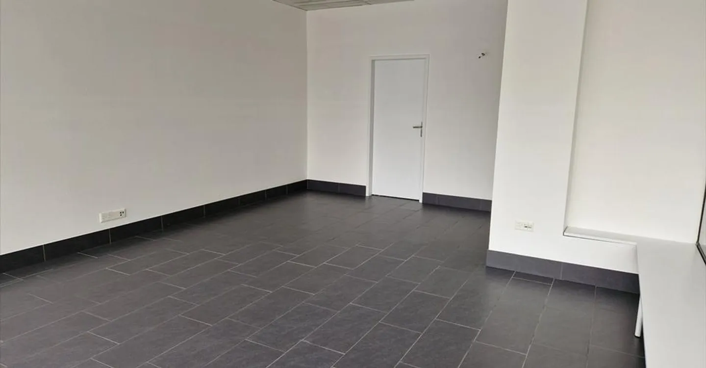 Edificio ad uso misto in affitto - Foto 6 di 7
