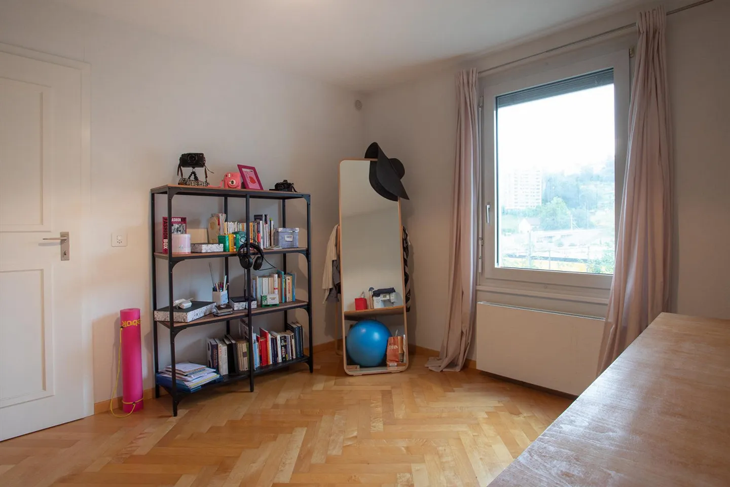 Appartamento soleggiato di 3,5 stanze al 1° piano - Foto 9 di 11