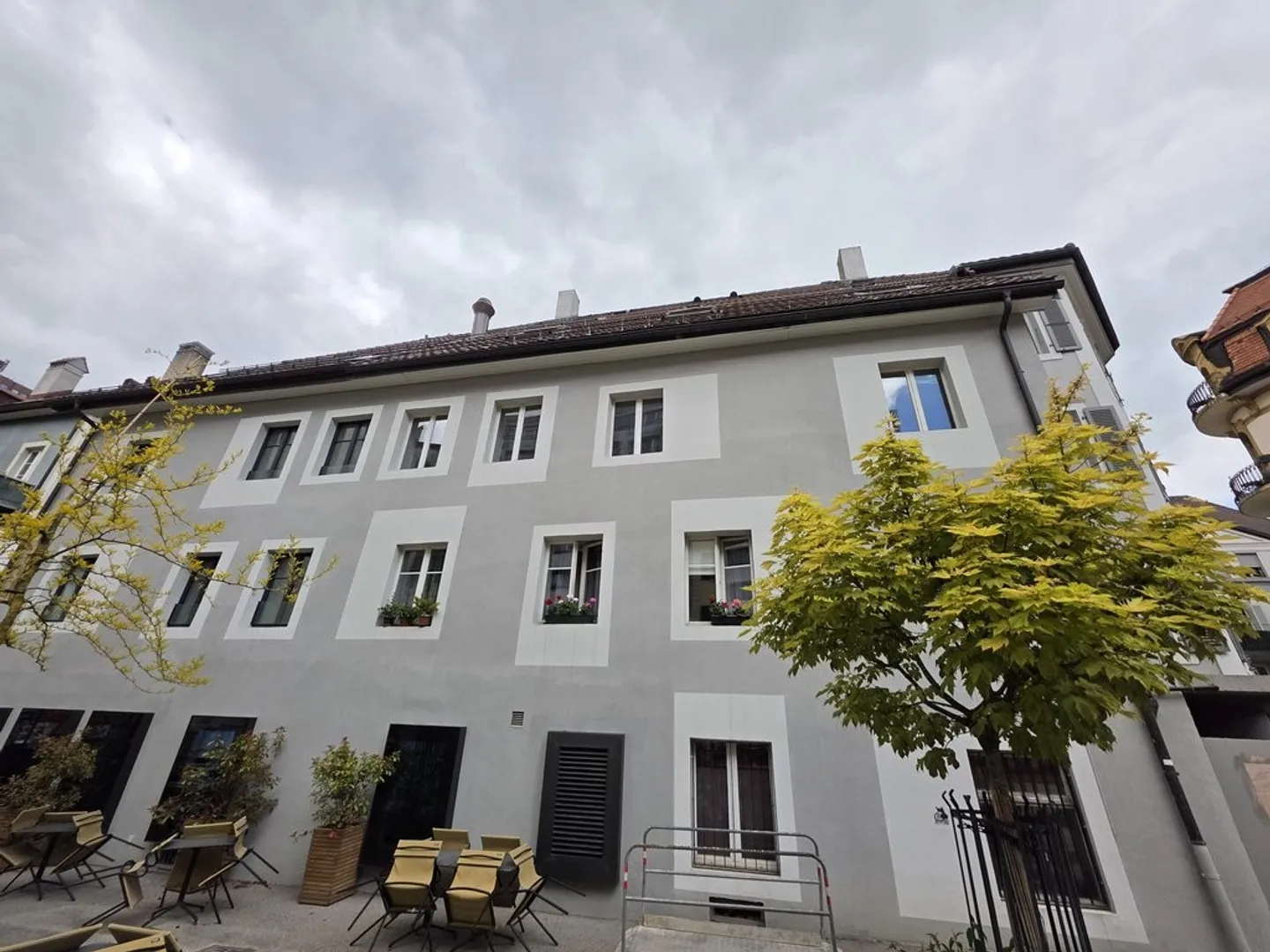 Spacieux 4,5 pièces de 92 m2 avec cheminée et cachet - Photo 10 sur 10