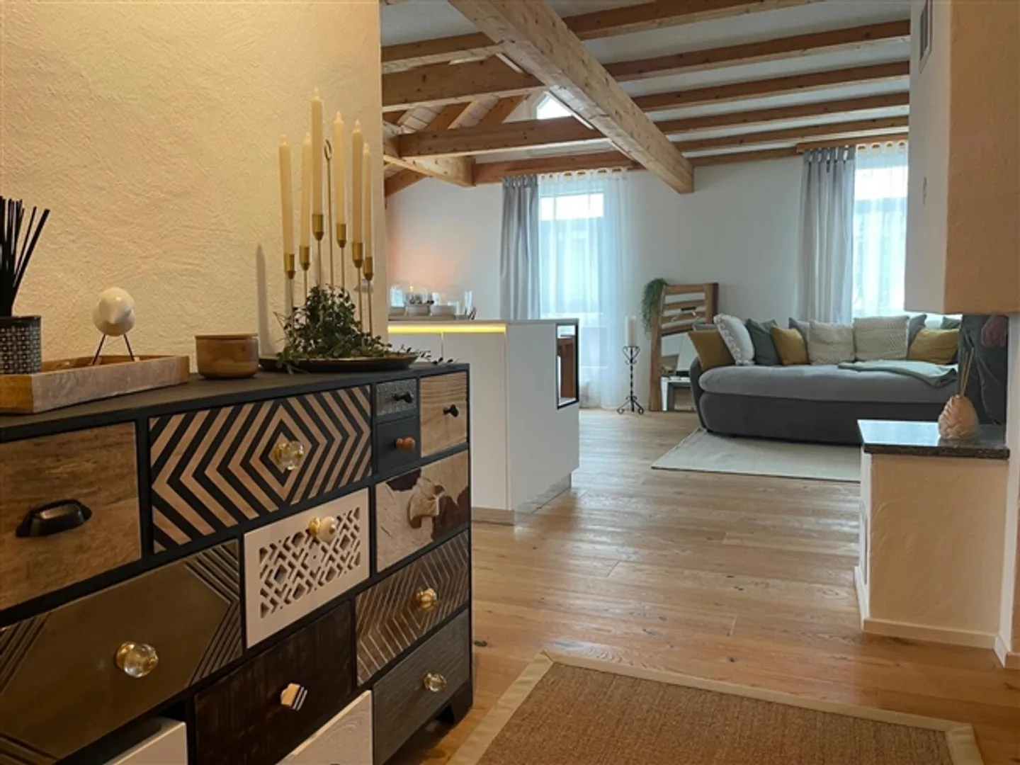 Appartement en duplex de 3½ pièces à Dübendorf (ZH), meublé - Photo 2 sur 4