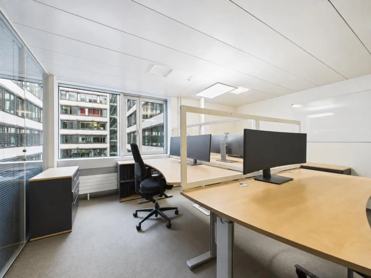 Work where Lucerne lives | Office space in the Neustadt - Photo 7 of 15