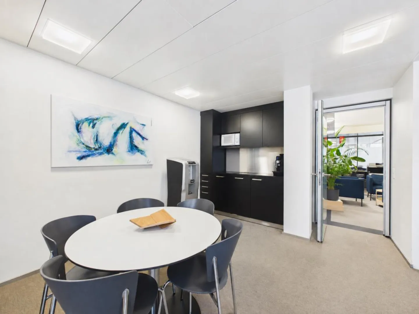 Work where Lucerne lives | Office space in the Neustadt - Photo 9 of 15