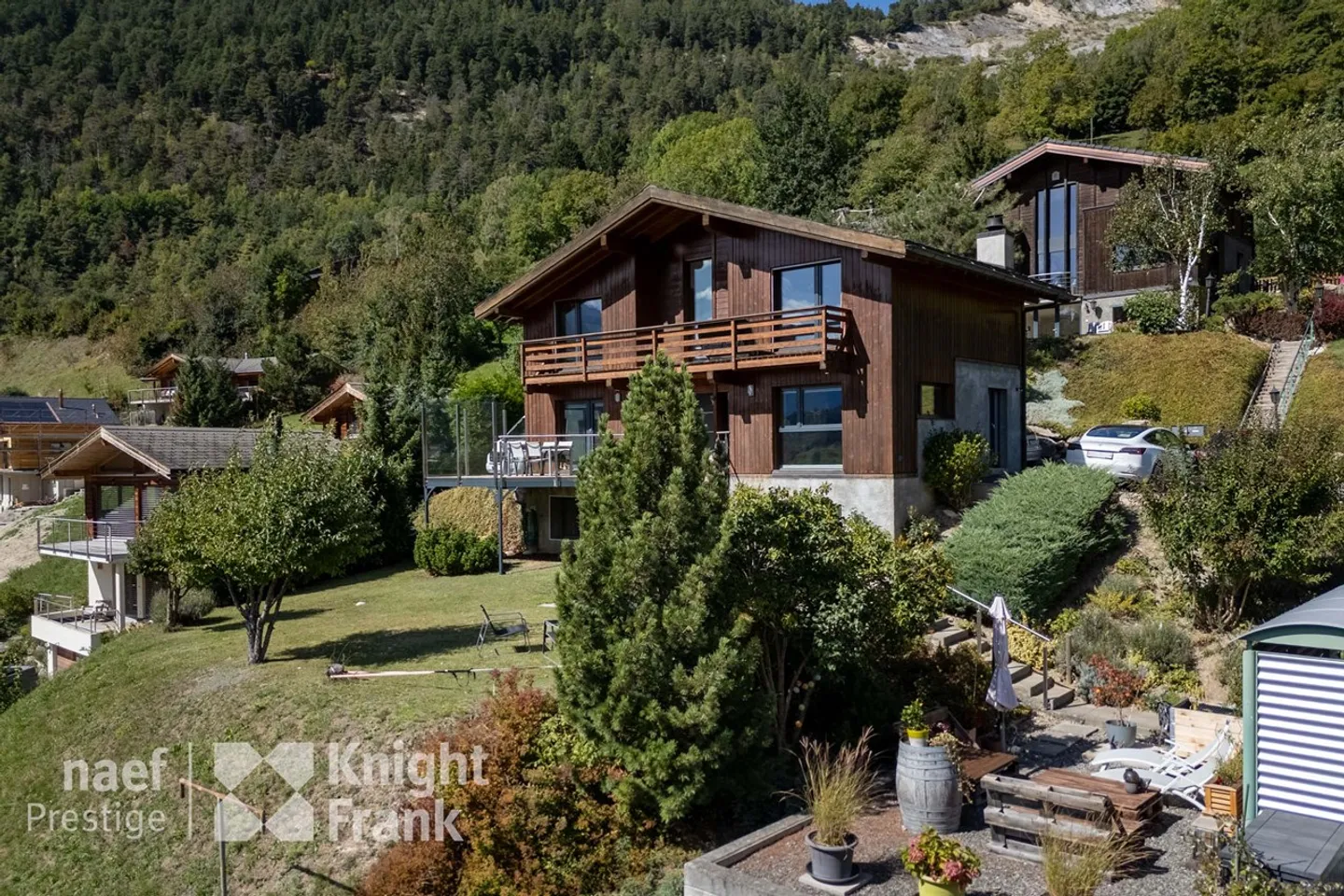 Chalet à vendre - Photo 1 sur 9