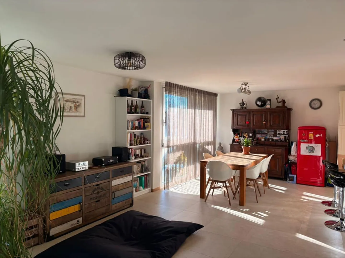 In affitto? Grande appartamento di 5,5 stanze a L'Isle - Foto 1 di 6