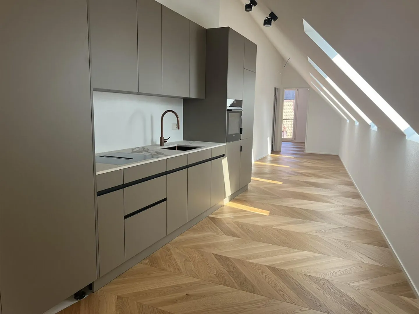 Appartement Loft Unique dans un Nouveau Bâtiment Ultra Moderne - Photo 1 sur 7