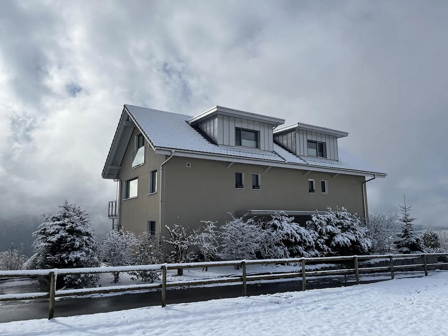 una posizione elevata ad Alosen, comune di Oberägeri - Foto 6 di 8