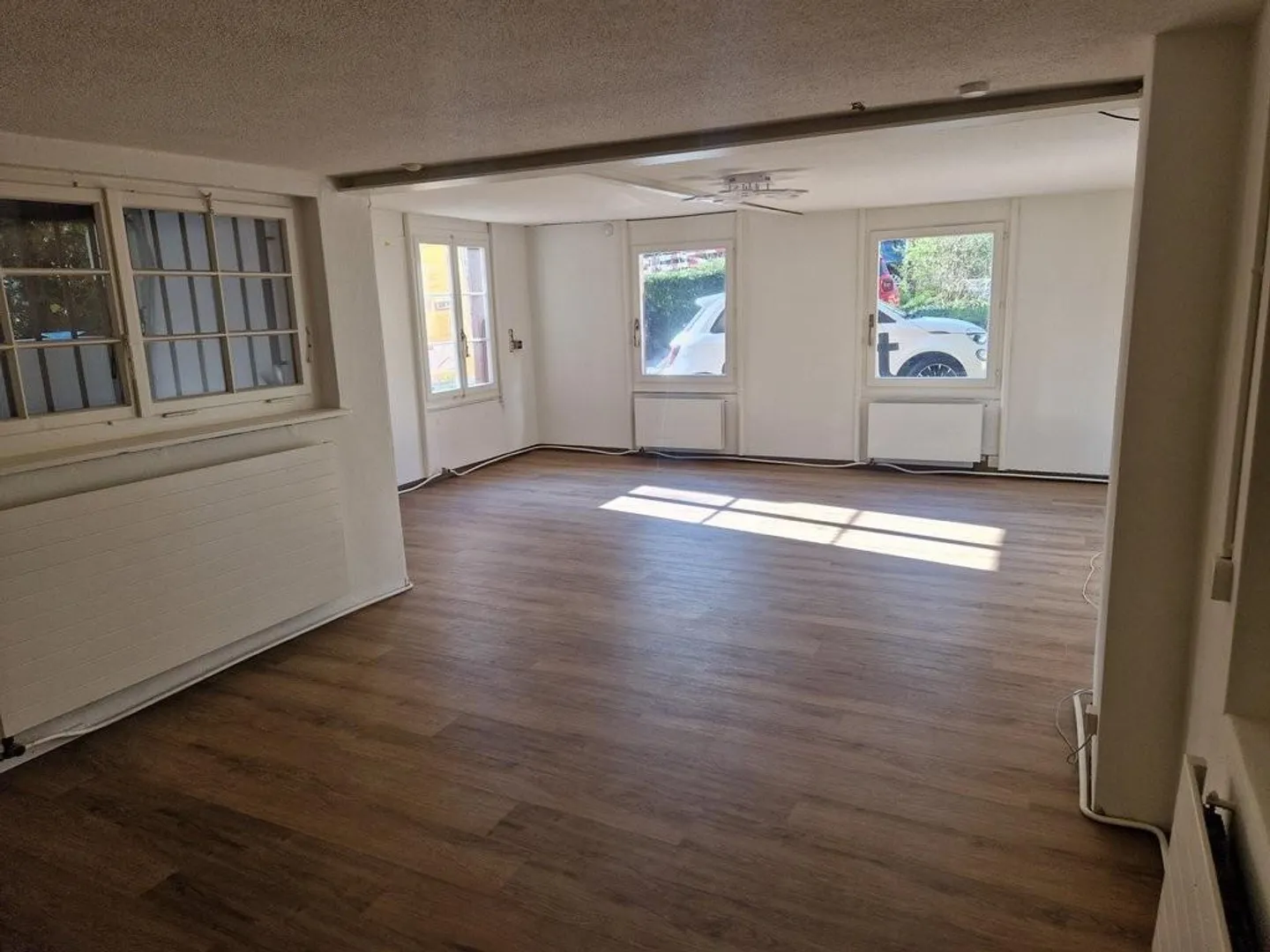 Retail space in a central location - Photo 3 of 4