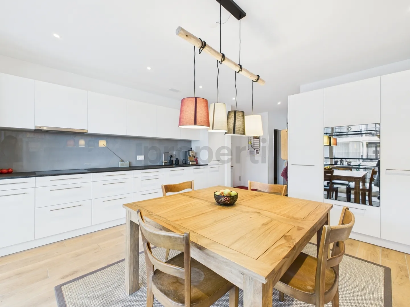 Living with Style: Your New 3.5-Room New Apartment - Photo 2 of 13