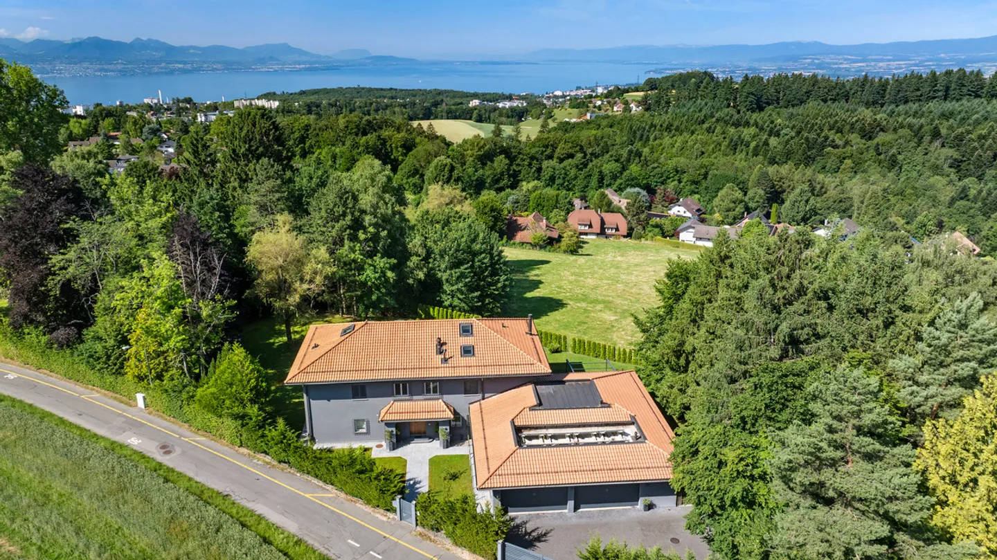 Elegante proprietà familiare, senza disturbi e con vista sul lago. - Foto 24 di 25