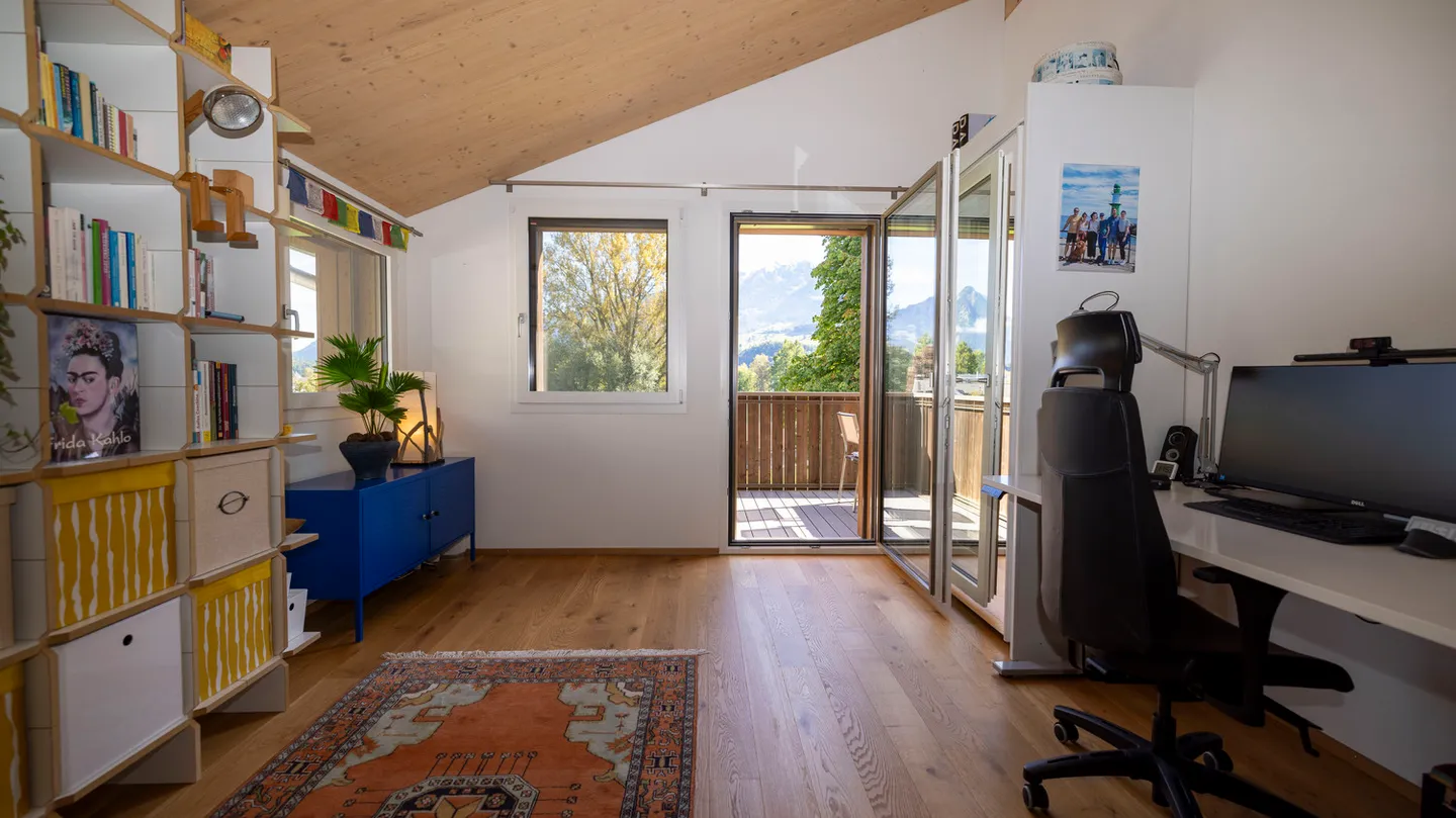 APPARTEMENT 2½ PIÈCES À SARNEN (OW), MEUBLÉ, TEMPORAIRE - Photo 5 sur 10