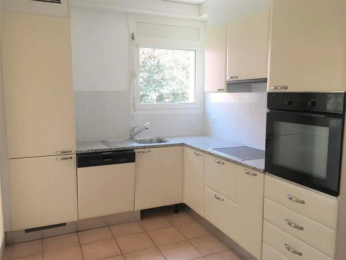 Geräumige Wohnung in Breganzona - Foto 4 von 12