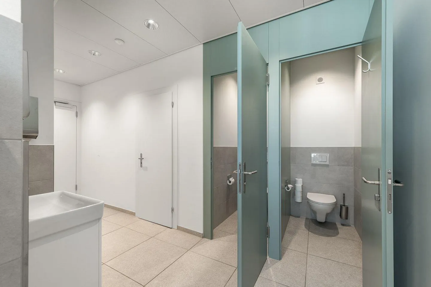 Espace moderne et de haute qualité dans un emplacement de choix ! - Photo 8 sur 9