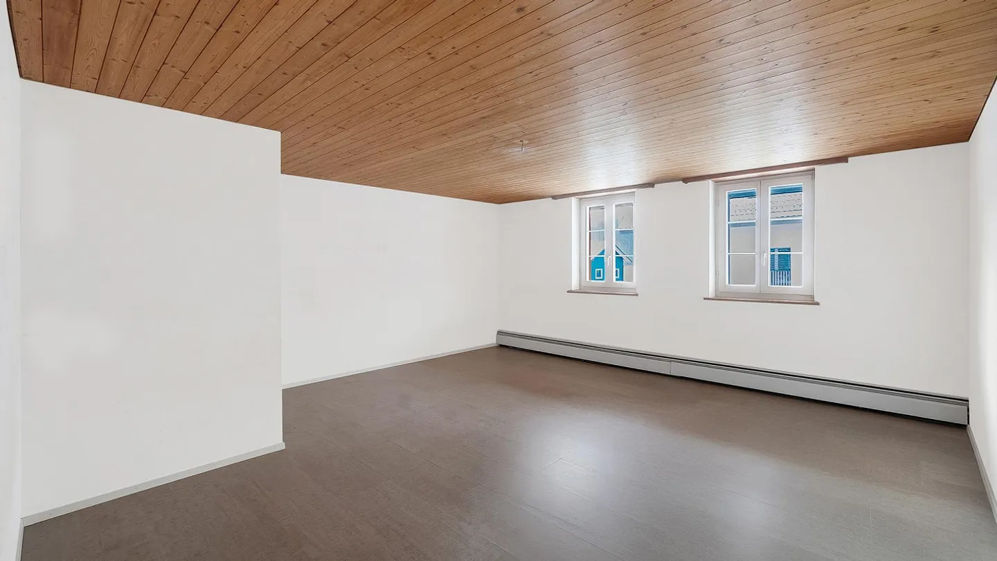 Charmante 5.5-Zimmerwohnung mit grosszügigem Aussenbereich - Foto 7 von 11