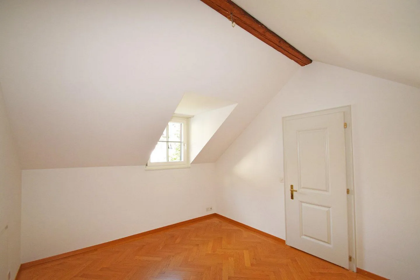 Maisonette apartment in the heart of Solothurn - Photo 8 of 11