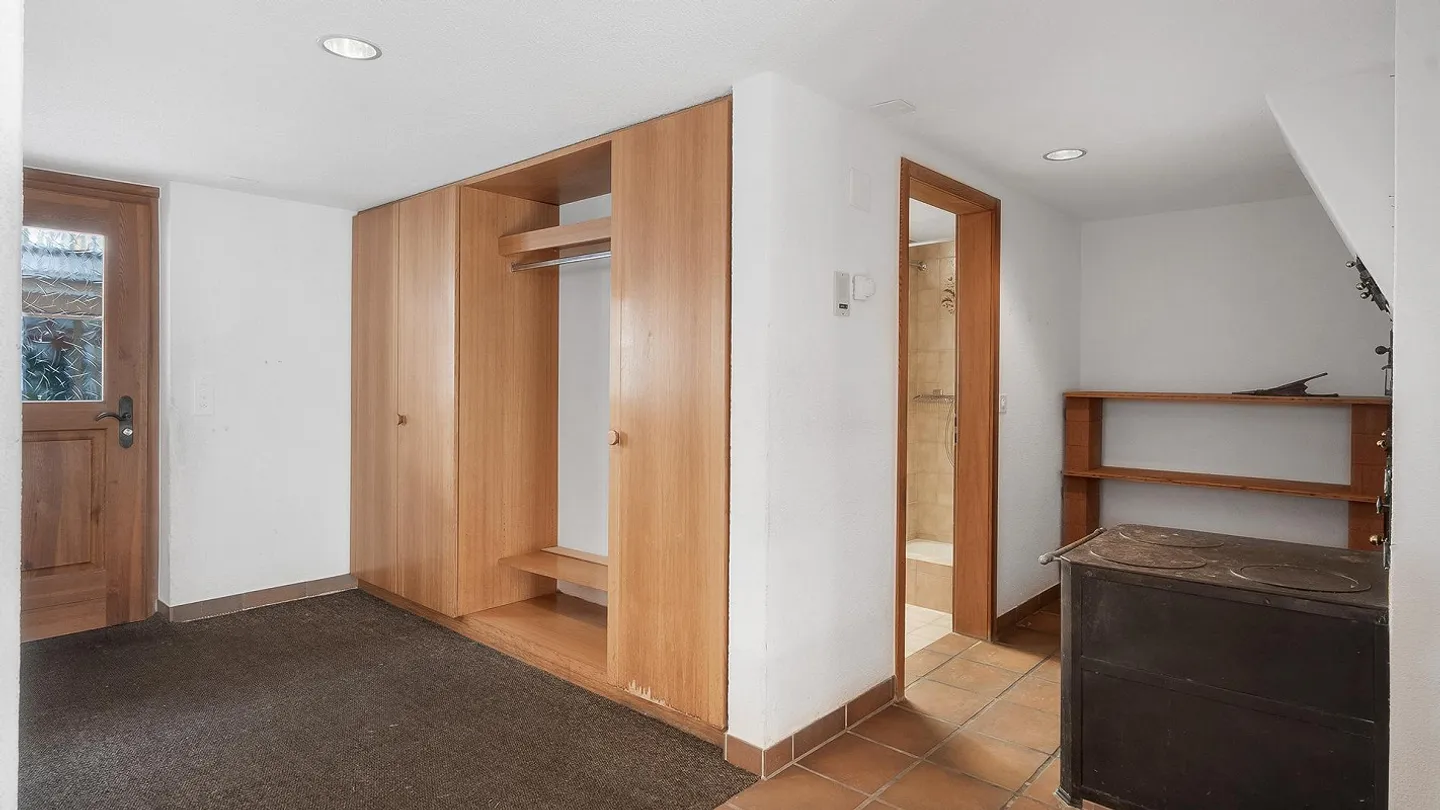 Charmante 5.5-Zimmerwohnung mit grosszügigem Aussenbereich - Foto 8 von 11