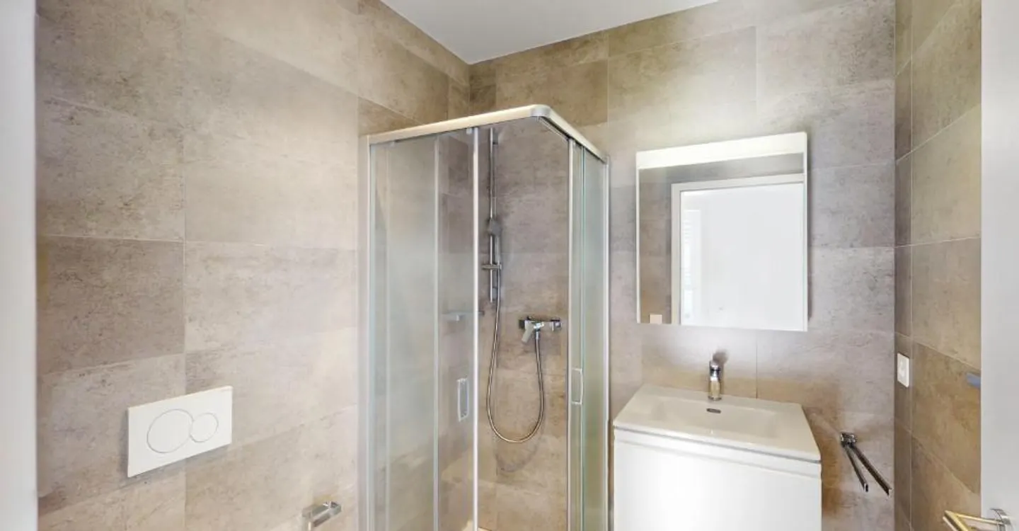 Artemisia Residence: modern with large balcony close to the center - Photo 10 of 11