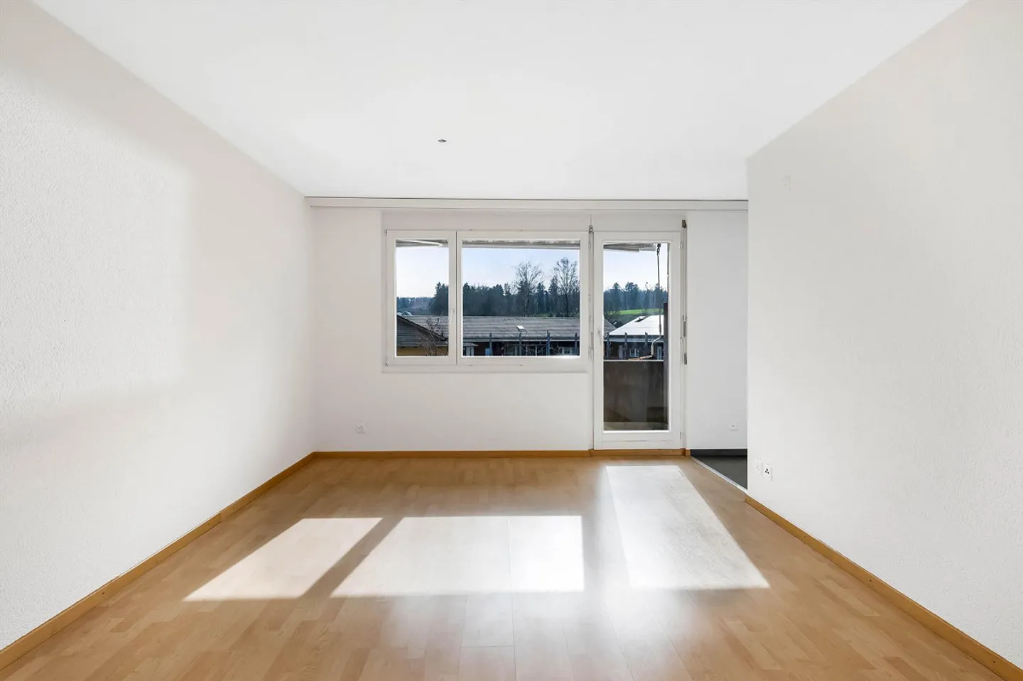 Appartamento accogliente di 2,5 stanze in affitto a Landschlacht! - Foto 3 di 9