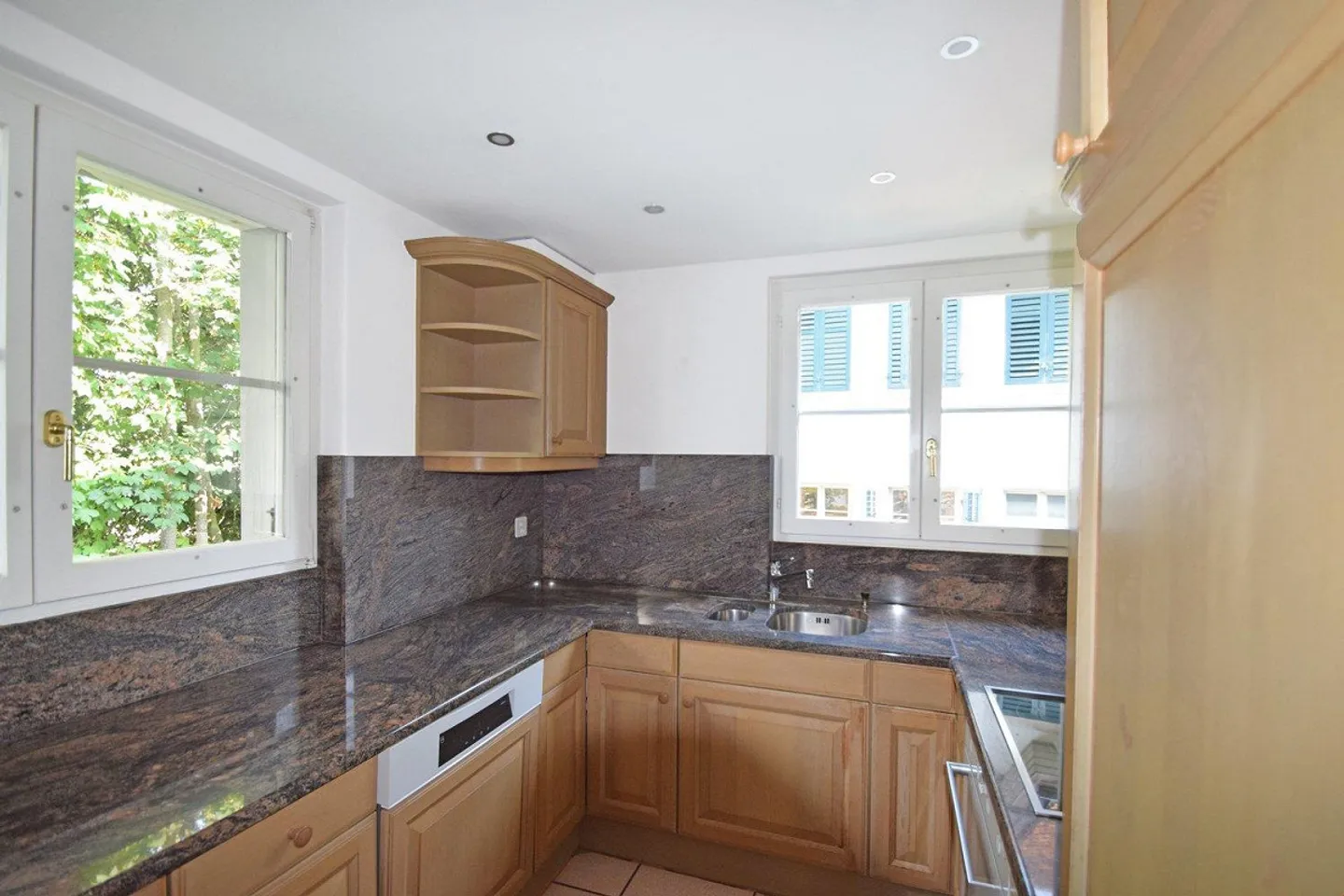 Maisonette apartment in the heart of Solothurn - Photo 4 of 11