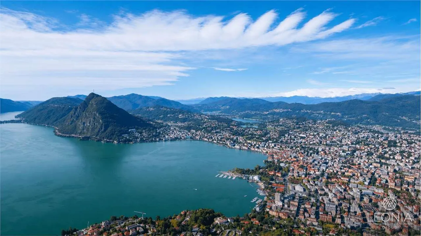 LUGANO - Real estate operations on entire income-generating buildings - Photo 2 of 4