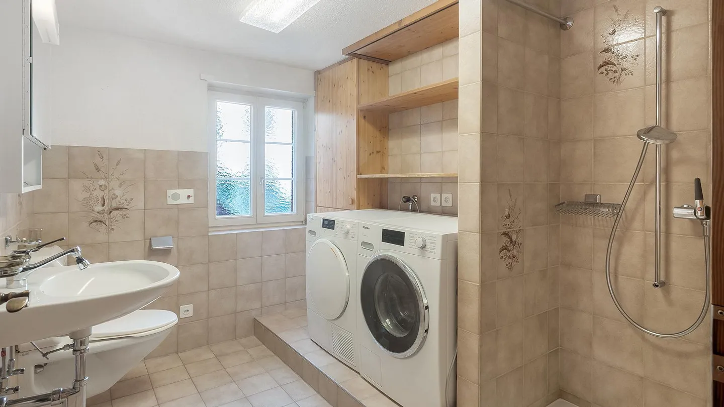 Charmante 5.5-Zimmerwohnung mit grosszügigem Aussenbereich - Foto 10 von 11