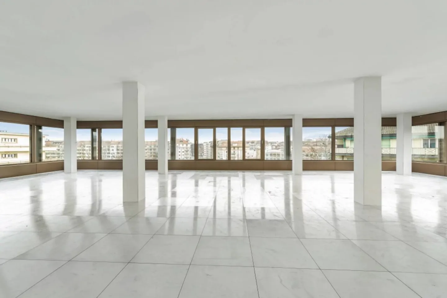 Superfici amministrative di 735 m² ad Acacias - Foto 2 di 8