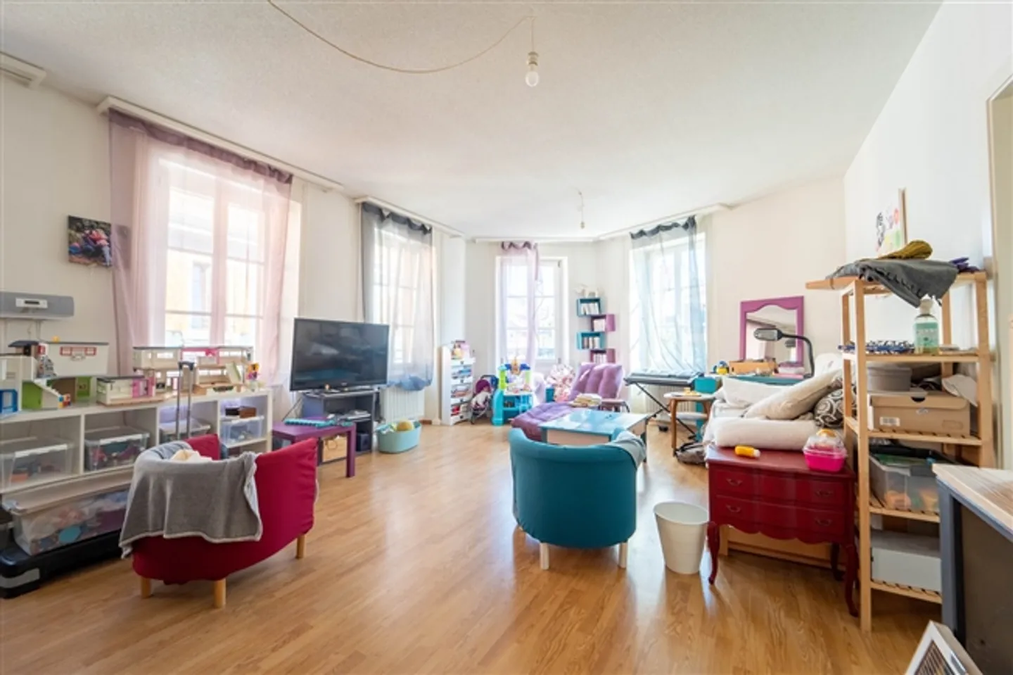 «Gemischt genutztes Dorfgebäude im Zentrum von Orbe (VD)» - Foto 7 von 9