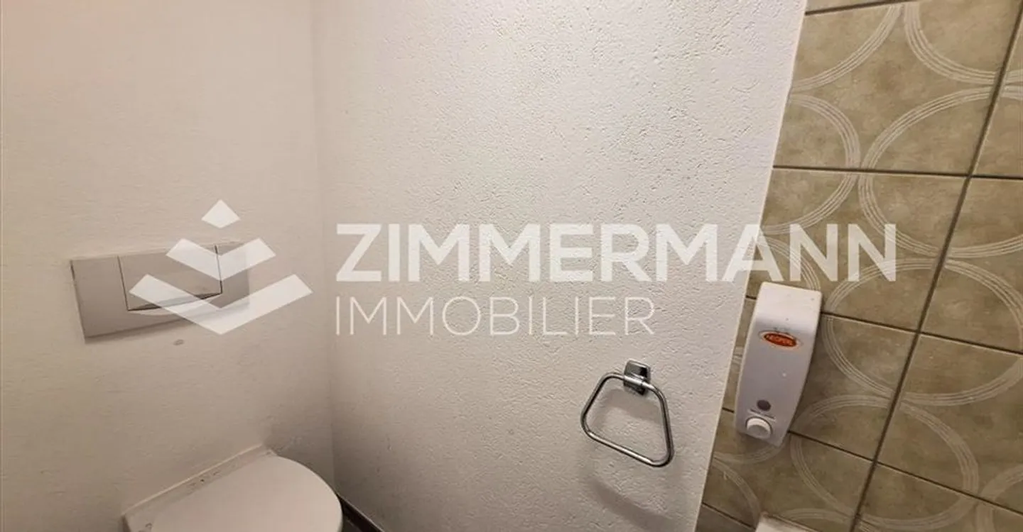 Negozio in affitto - Foto 2 di 7